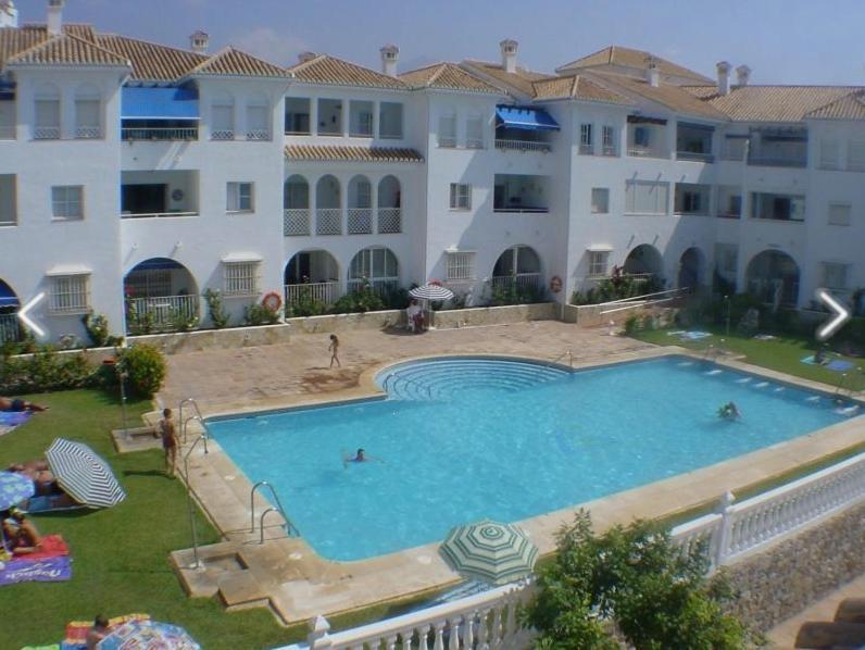 شقة Fuentes De نيرخا المظهر الخارجي الصورة